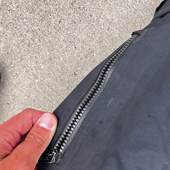 USED VOLCOM RAIN GORE-TEX BIBS MEDIUM - Picture 16 of 16